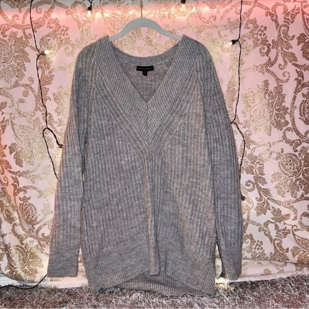 #049 🥀 Banana Republic Grey Knit Sweater - Picture 2 of 9